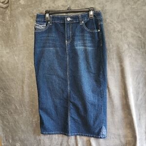 Christopher & Banks Blue Denim Skirt. Size 6